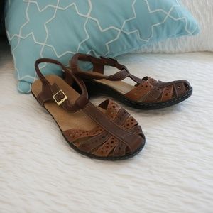 Clarks brown sandals